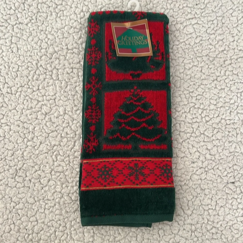 Pair of Holiday Greeting Christmas Hand Towels 🎄🎅🏼